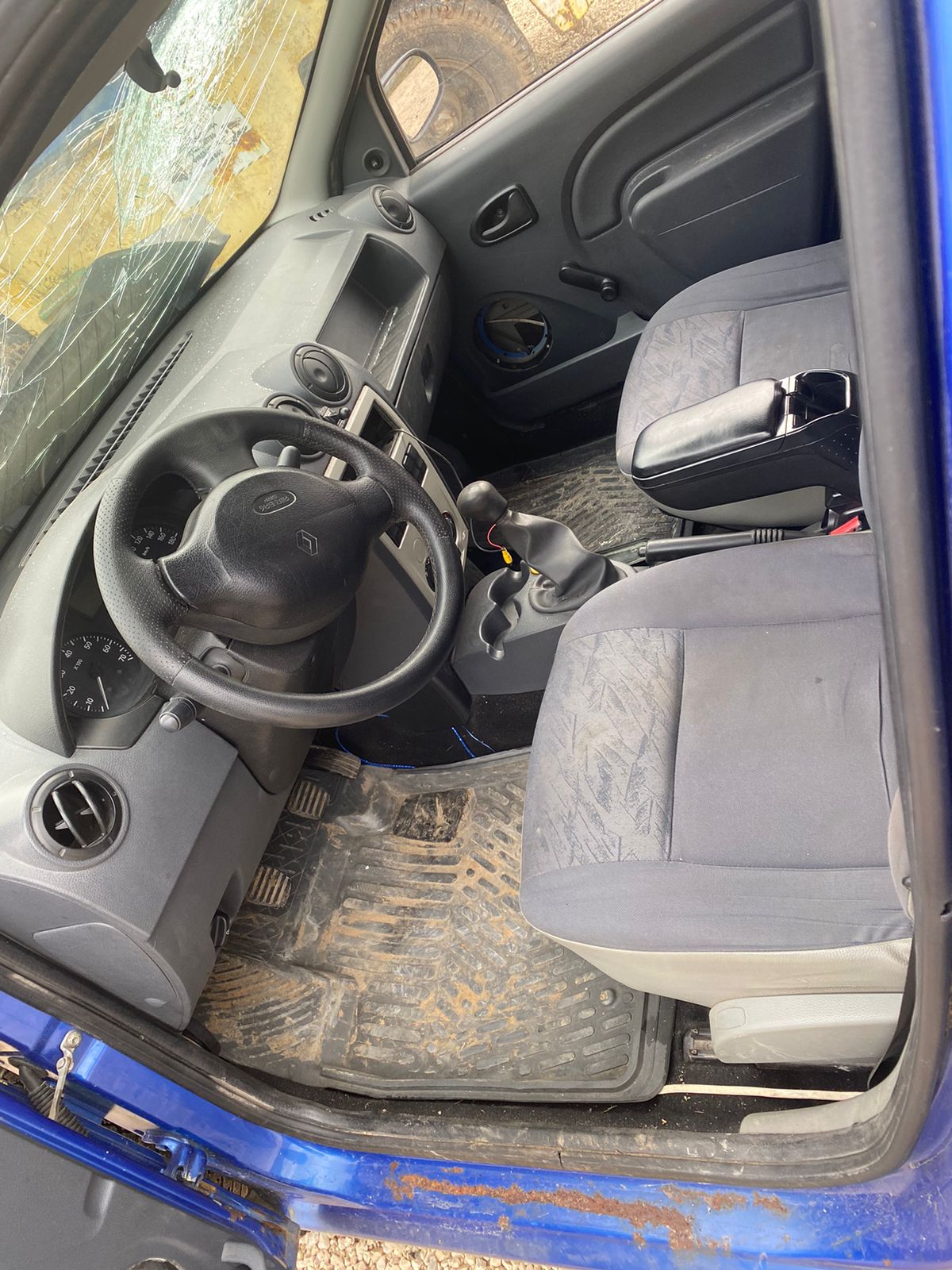 Renault - Logan 2005-2014 2006 г.в.