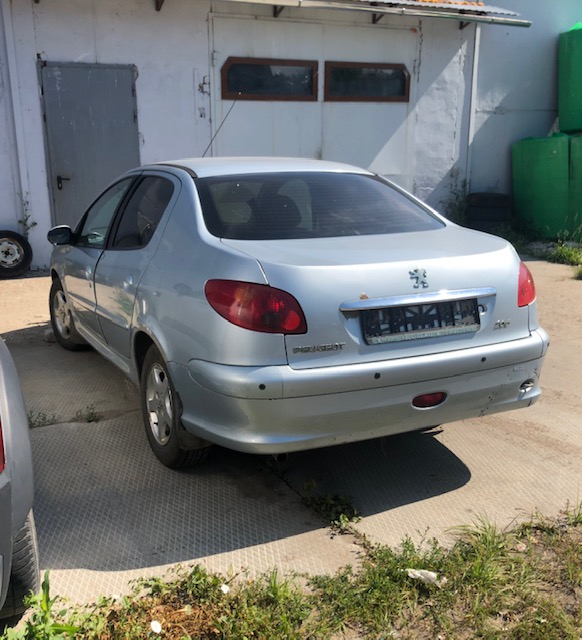 Peugeot - 206 2008 г.в.
