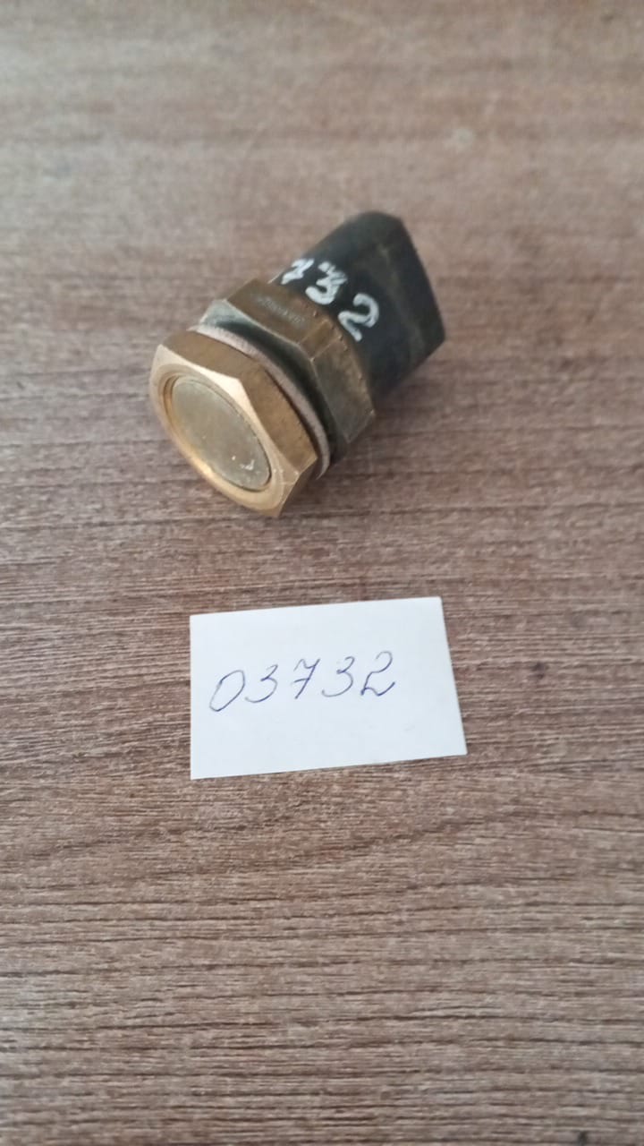 Датчик вкл.вентилятора 3х конт SEAT / SKODA / AUDI / VW (321959481C)