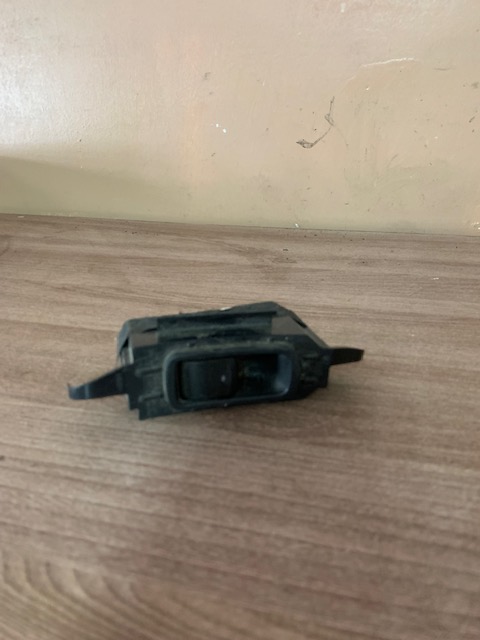 Кнопка стеклоподъемника SUBARU  Legacy Outback (B13) 2003-2009;Legacy (B13) 2003-2009 (83071AG040 94263AG050)  задняя