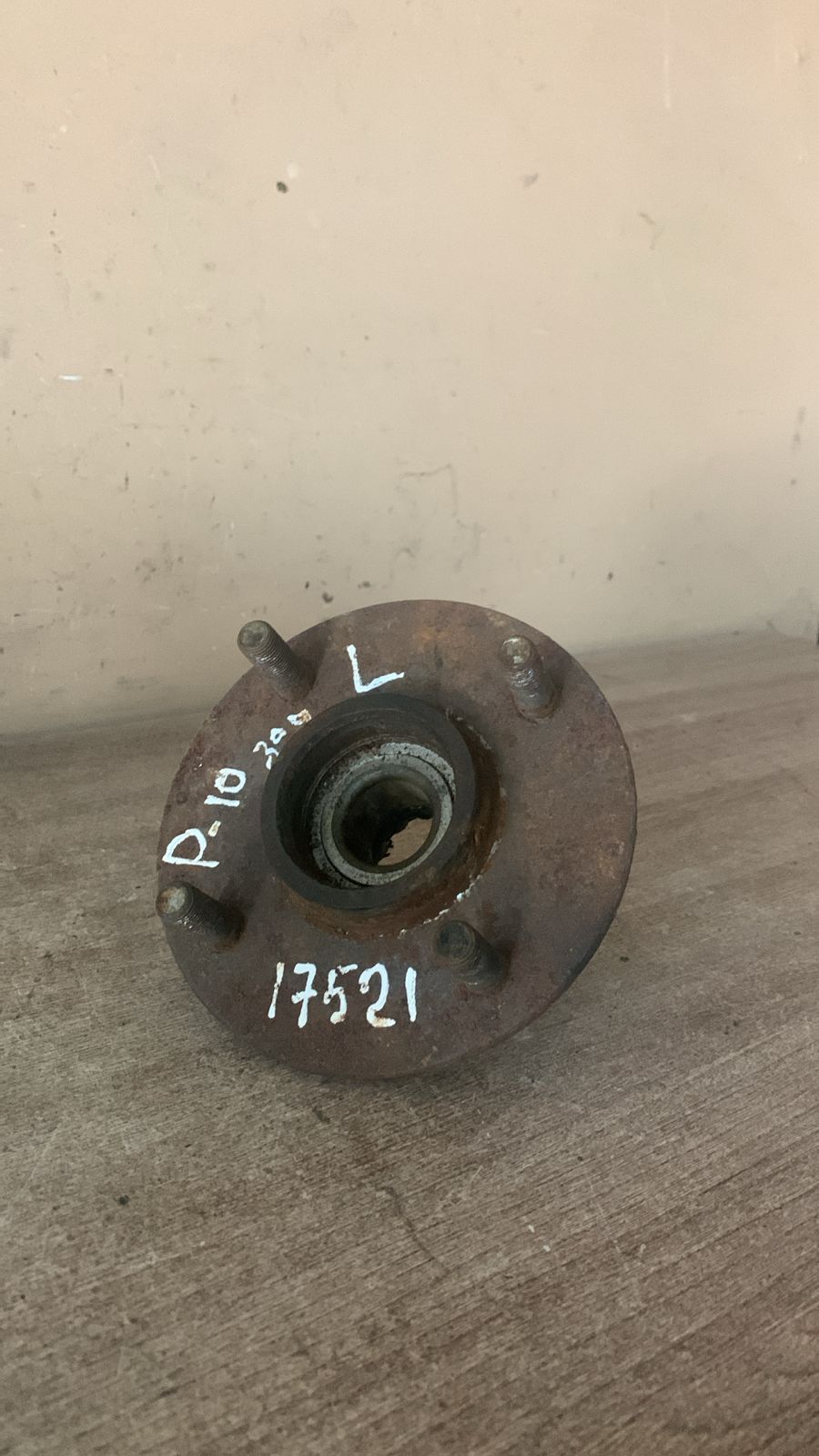 Nissan Primera P10 (1990-1996) Ступица задняя для Nissan Primera P10E 1990-1996 БЕЗ ABS  4320090J00