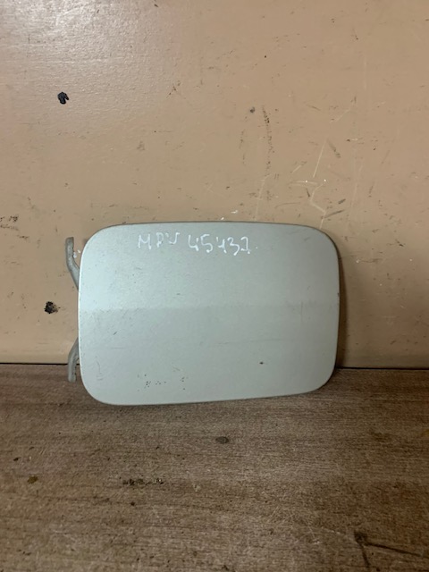 Лючок бензобака для Mazda  Mazda MPV II (LW) 1999-2006 LC6242410F