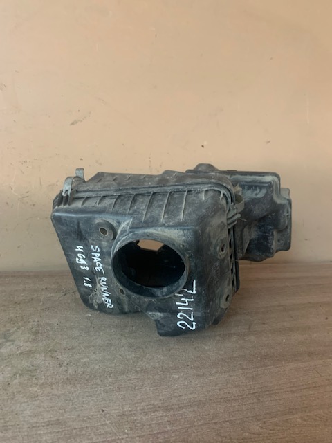 Корпус воздушного фильтра для Mitsubishi Space Runner (N1,N2) 1991-1999 Space Wagon (N3,N4) 1991 - 2000 (1.8 MD171255)