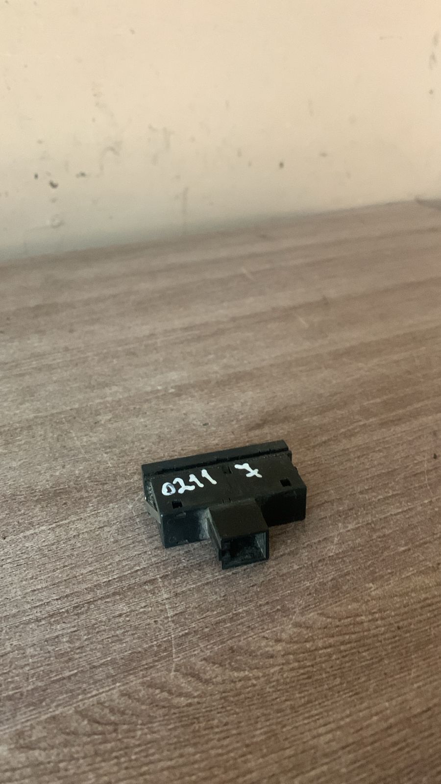 Кнопка аварийной сигнализации AUDI A6 [C6]  4F0941509
