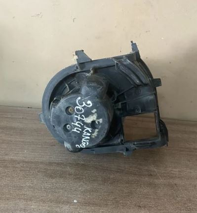Моторчик отопителя RENAULT KANGOO 1997-2003   с Резистором отопителя (7701206104 )  резистор - 1000 моторчик без резистора - 3500