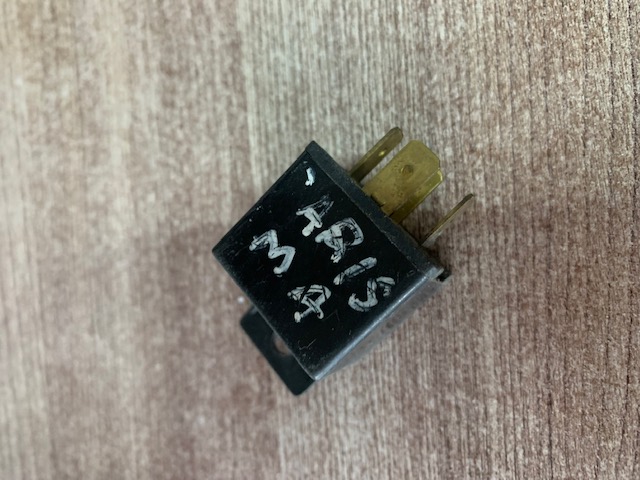 Mitsubishi Carisma (DA) Реле  Carisma 7921CC1