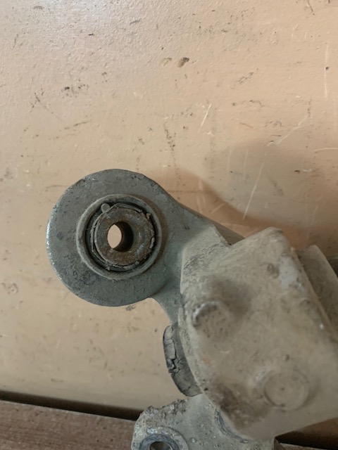 Кулак поворотный задний левый VOLVO S80 30666556