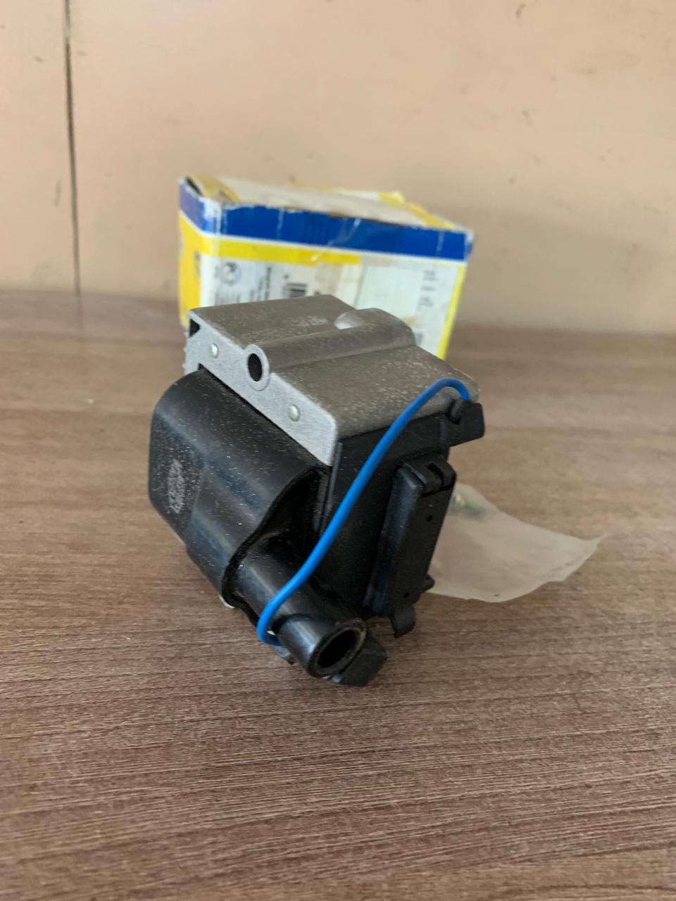 Катушка зажигания VW GOLF III 1.6/2.0 / T4 2.0 BAEQ004 CCZ6090