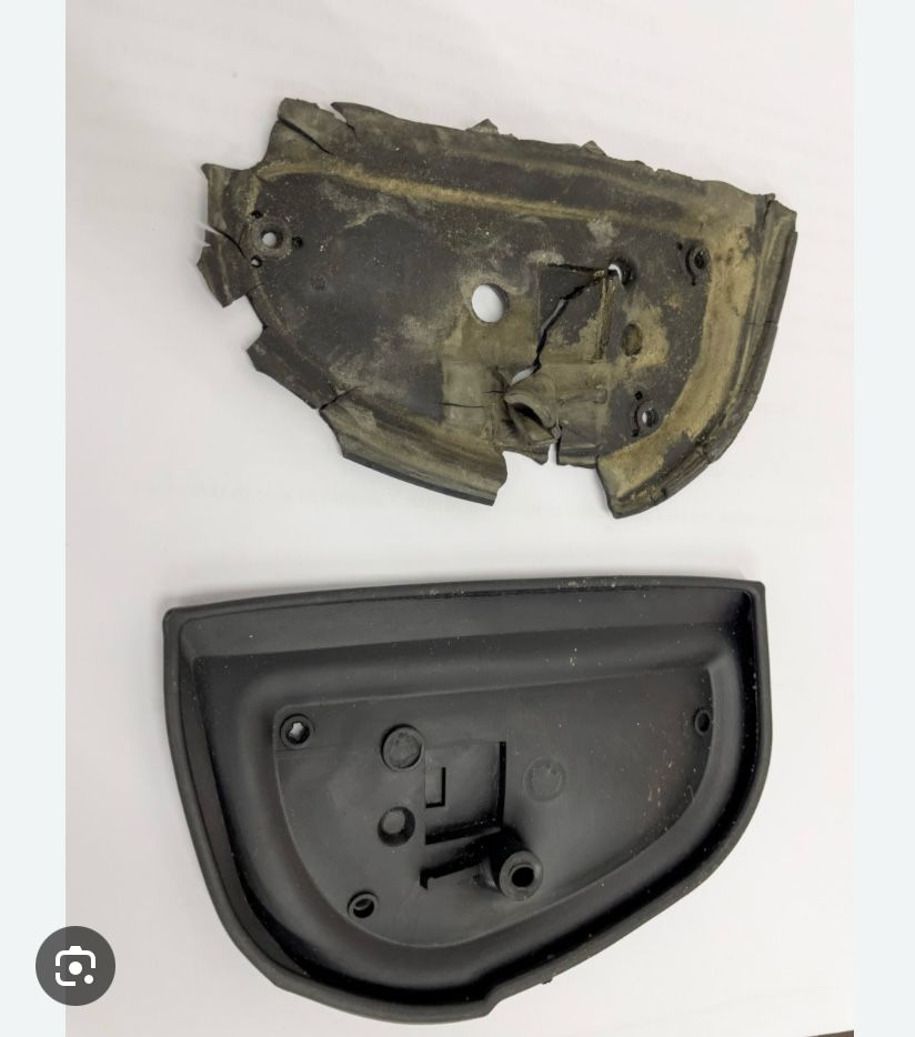 Уплотнение зеркала (комплект) Mercedes W202  новый  SH-8335 A2028100516