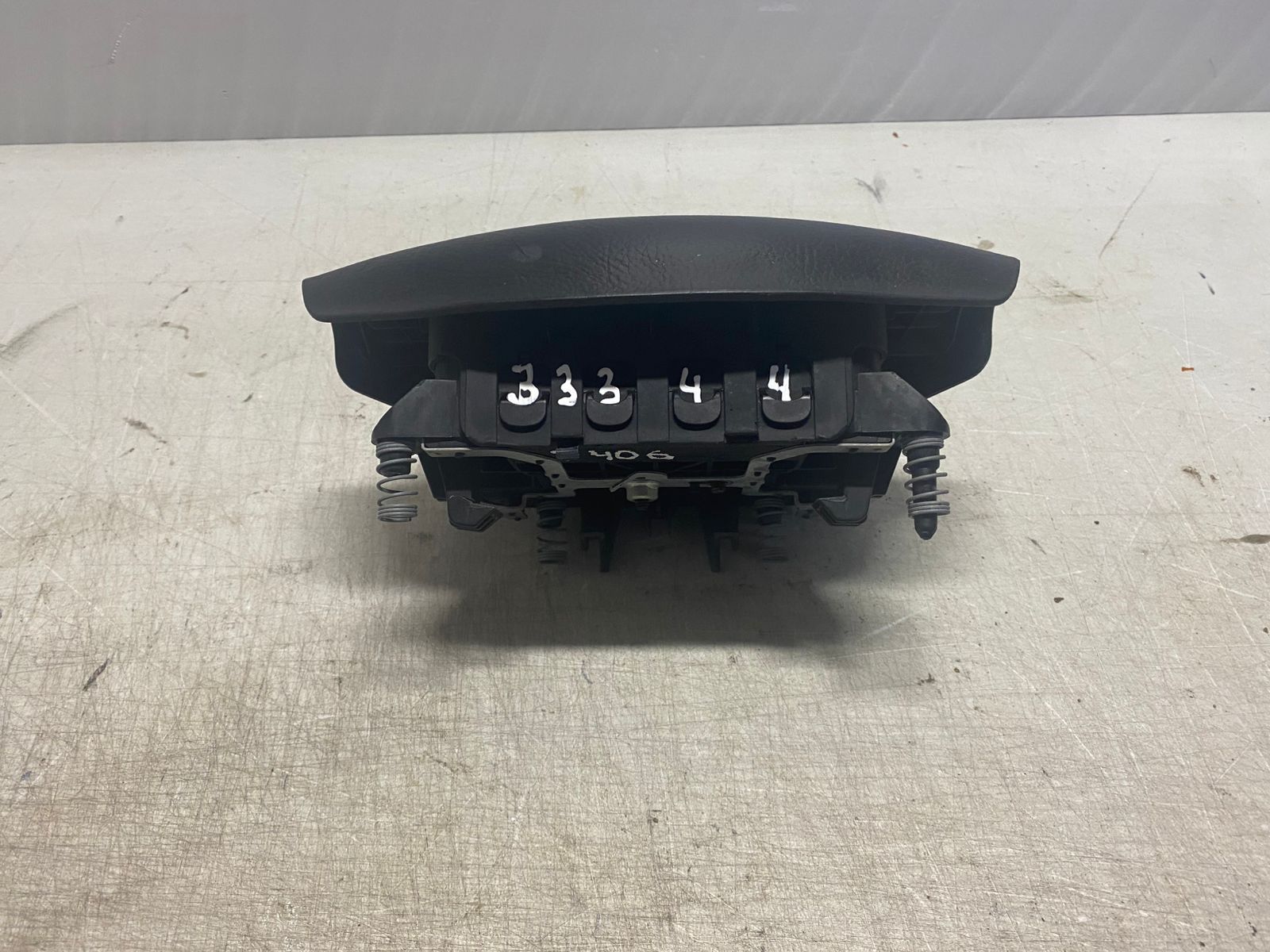 Подушка безопасности в рулевое колесо Peugeot 406 1999-2004  4112GT