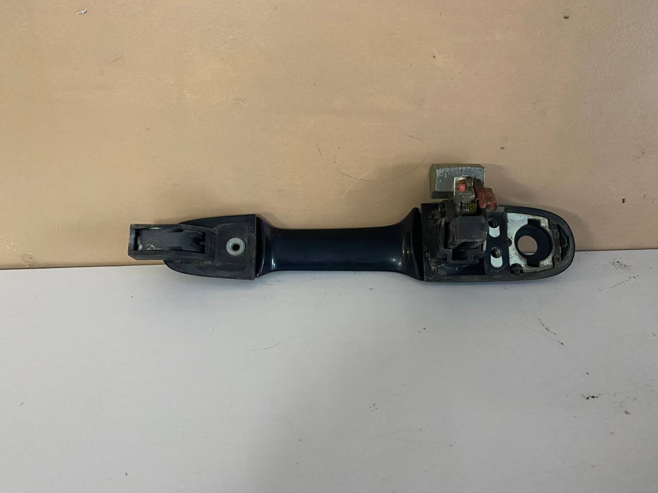 Ручка двери передняя правая Suzuki Liana (черная) 8281054G10ZJ3