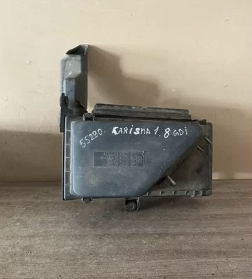 Корпус воздушного фильтра MITSUBISHI CARISMA (DA) (1995-2000)  MR160188