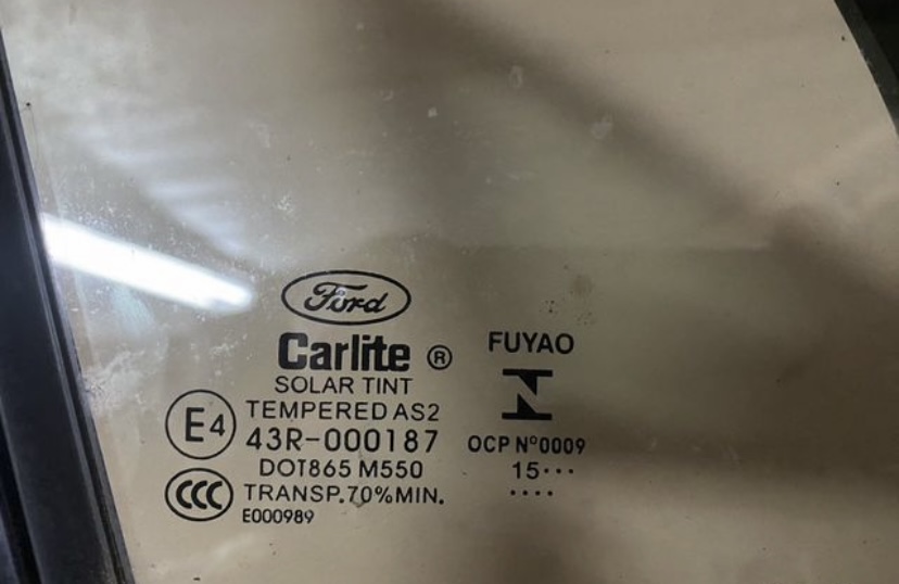 Стекло двери передней правой (форточка) Mondeo V 2015> (DS7Z5421400A)