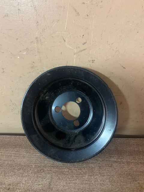 Шкив водяного насоса (помпы)  026121031 Audi 100 [C4] (1991-1994) Golf II/Jetta II 1983-1992  Passat [B3] 1988-1993 (1.8 AAM 026121031D