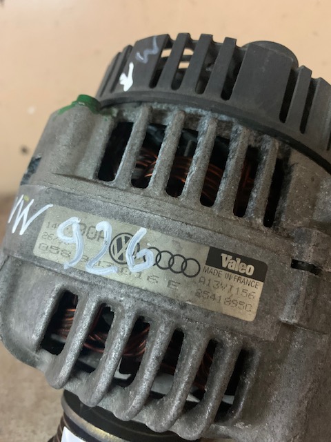 Генератор AUDI / VW Passat [B5] 1996-2000;A4 [B5] 1994-2001;A6 [C4] 1994-1997;A6 [C5] 1997-2004 (BOSCH 90A )  ALV1139  058903016e